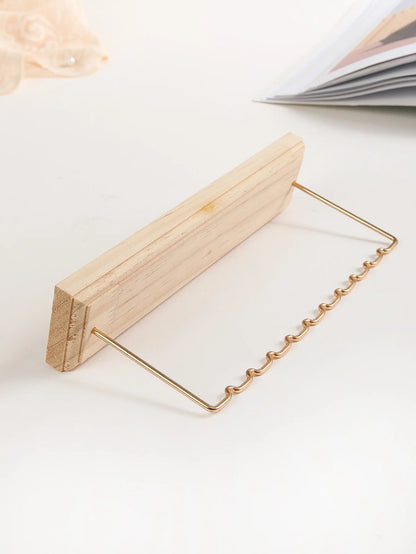 Présentoir éco-chic – Support en bois & laiton pour boucles d’oreilles | Verdalya